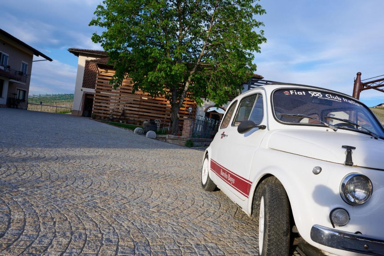 Agriturismo Cascina Sciulun Guest House Monforte D'Alba Exterior photo