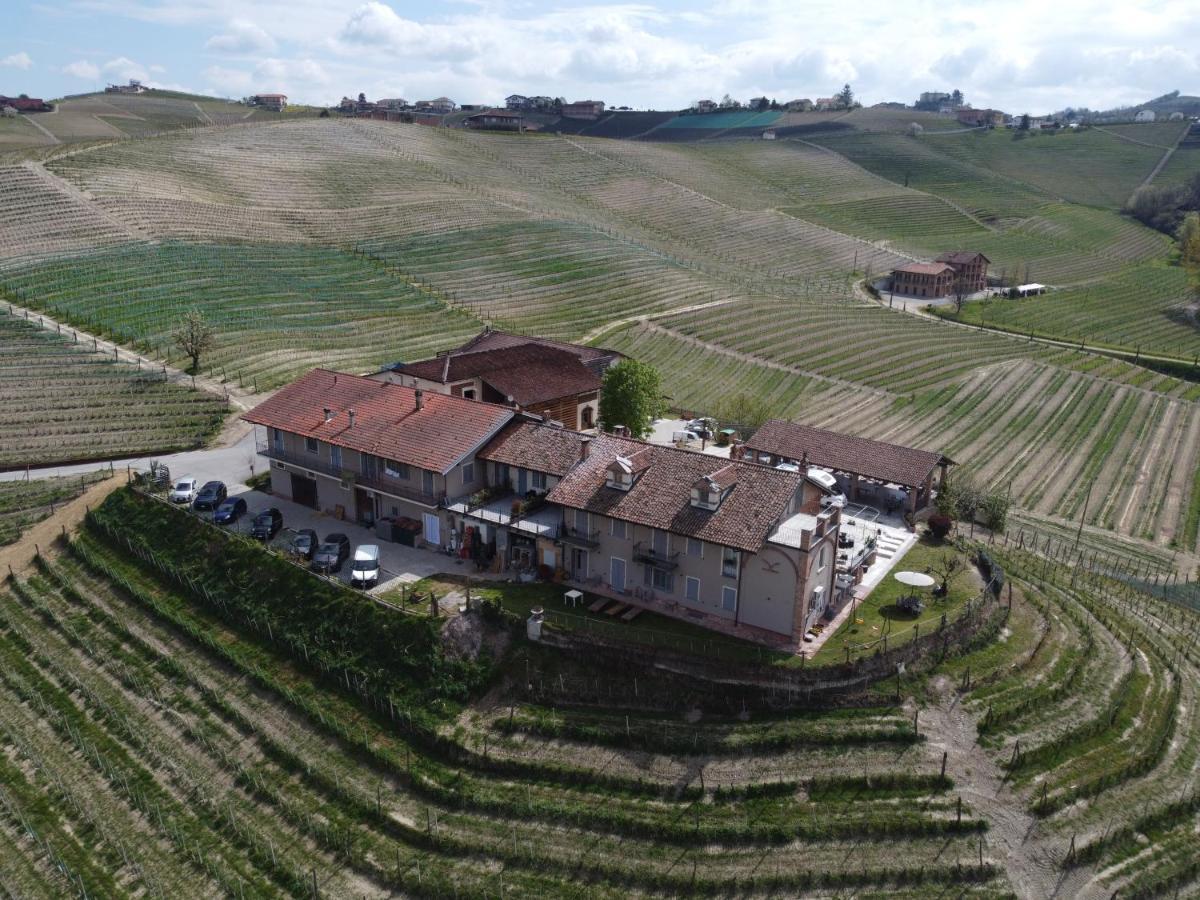 Agriturismo Cascina Sciulun Monforte D'Alba Exterior photo
